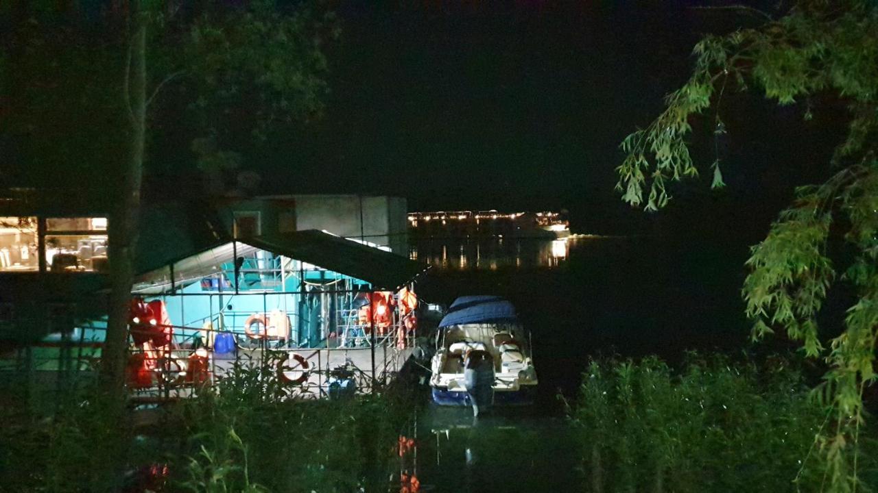 Hotel Restaurant Plutitor Delta Ways Nufaru Dış mekan fotoğraf
